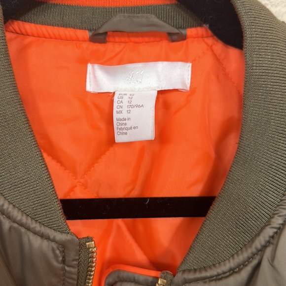 H&M womans Green bomber jacket size M - Picture 4 of 6